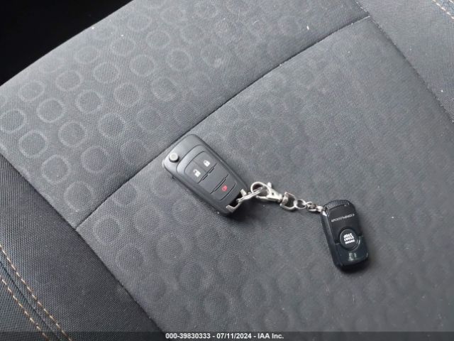 3GNCJNSB7JL372968 Chevrolet TRAX LS