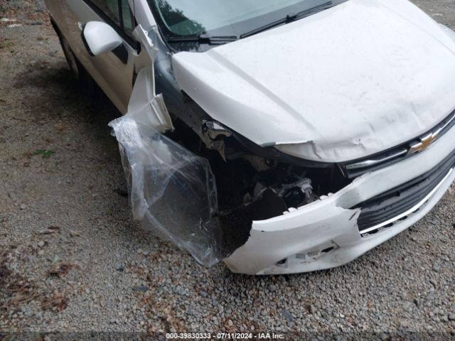 3GNCJNSB7JL372968 Chevrolet TRAX LS
