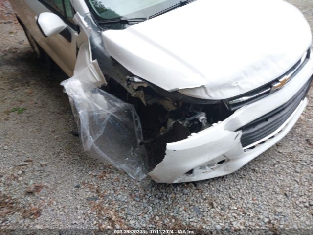 3GNCJNSB7JL372968 Chevrolet TRAX LS