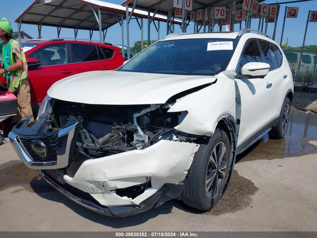 Nissan ROGUE SV 2019 JN8AT2MVXKW394186 Image 2