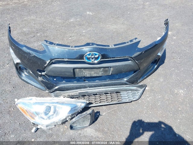 Toyota Prius C Four 2017 JTDKDTB39H1592669 Image 11