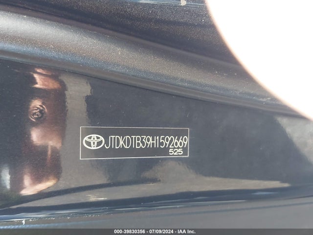 Toyota Prius C Four 2017 JTDKDTB39H1592669 Image 9