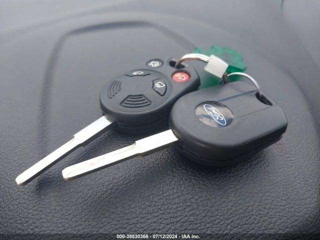 1FMCU9HD6JUD38120 Ford ESCAPE SEL