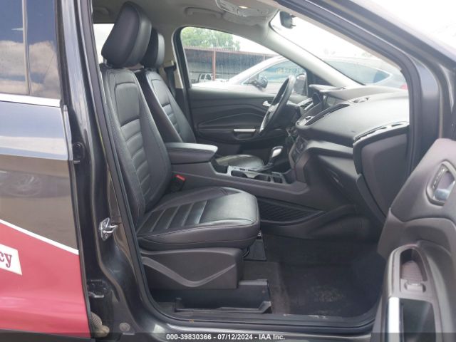 1FMCU9HD6JUD38120 Ford ESCAPE SEL