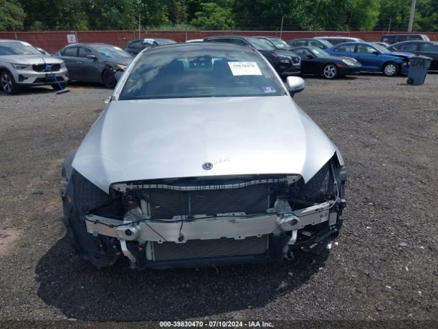 WDDWJ8EB8KF852120 Mercedes-Benz C 300 4matic
