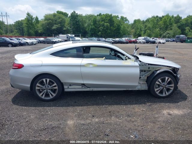 WDDWJ8EB8KF852120 Mercedes-Benz C 300 4matic