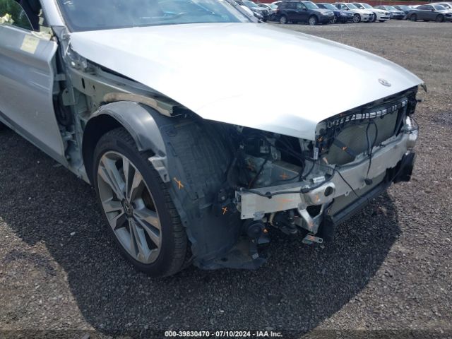WDDWJ8EB8KF852120 Mercedes-Benz C 300 4matic