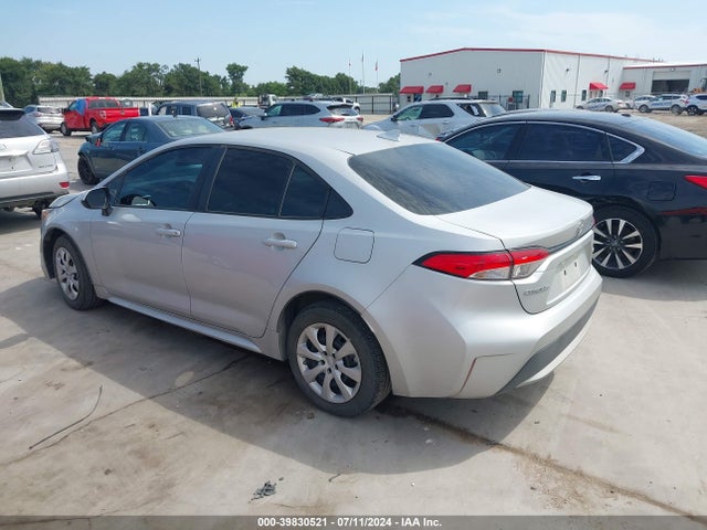 Toyota COROLLA LE 2022 5YFEPMAE7NP347003 Image 3