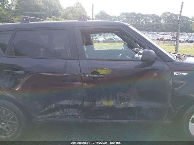 KNDJN2A21F7216053 KIA Soul