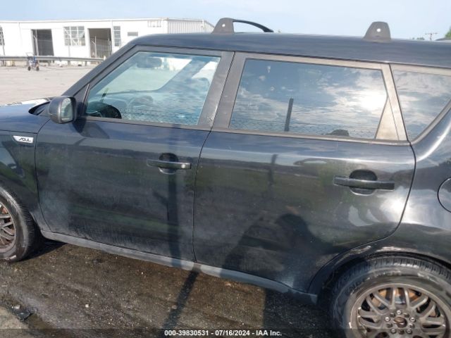 KNDJN2A21F7216053 KIA Soul