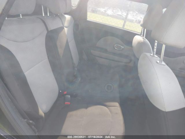 KNDJN2A21F7216053 KIA Soul
