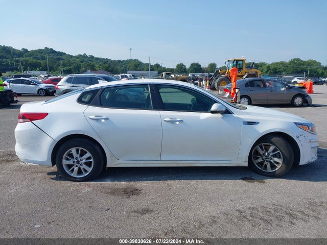 KIA Optima Lx 2018 KNAGT4L30J5216824 Image 13
