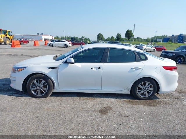 KIA Optima Lx 2018 KNAGT4L30J5216824 Image 14