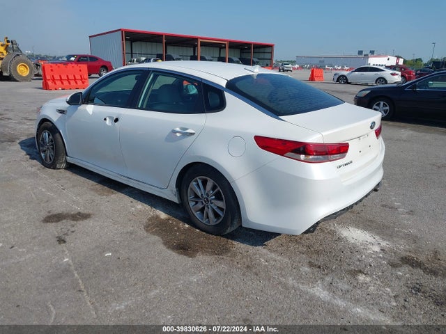 KIA Optima Lx 2018 KNAGT4L30J5216824 Image 3