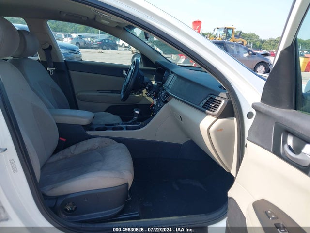 KIA Optima Lx 2018 KNAGT4L30J5216824 Image 5