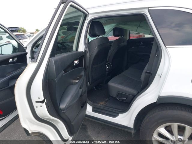 5XYPG4A39GG031696 KIA Sorento 2.4l Lx