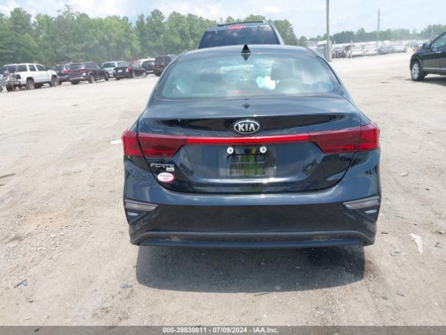 3KPF24AD9ME338989 KIA FORTE FE
