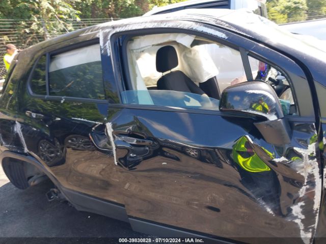 KL7CJKSB0LB331087 Chevrolet Trax Fwd Ls