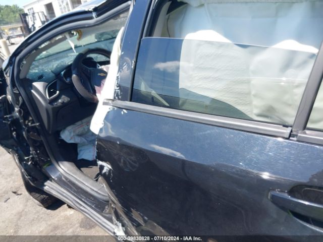 KL7CJKSB0LB331087 Chevrolet Trax Fwd Ls
