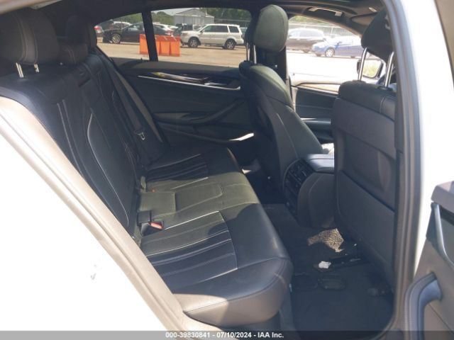 WBAJA7C36HG905083 BMW 530i Xdrive