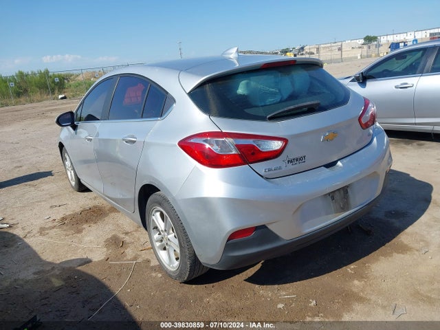 Chevrolet Cruze Lt Auto 2018 3G1BE6SM3JS637304 Image 3