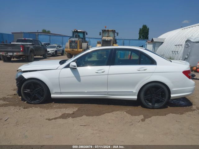WDDGF8AB6EA953556 Mercedes-Benz C 300 Luxury 4matic/sport 4matic