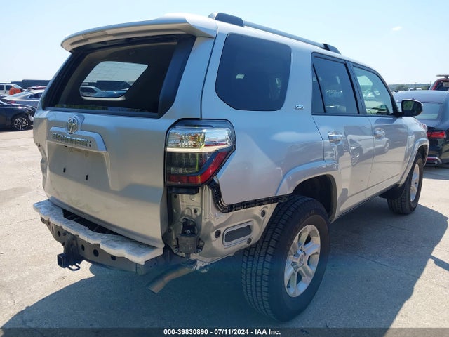 Toyota 4RUNNER SR5 2023 JTEEU5JR3P5284981 Image 4