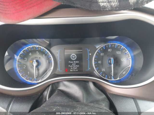 2C4RC1DG0LR262624 Chrysler Voyager Lxi