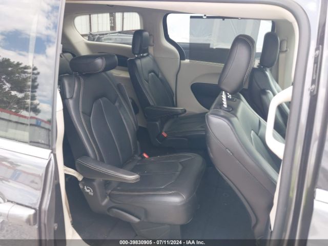 2C4RC1DG0LR262624 Chrysler Voyager Lxi