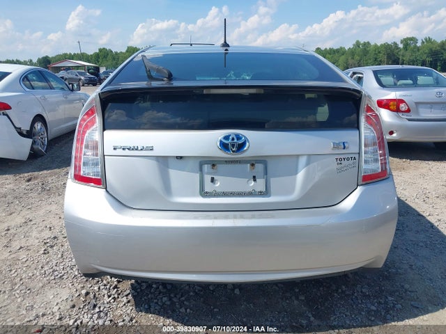 Toyota Prius Three 2014 JTDKN3DU6E1788860 Image 16