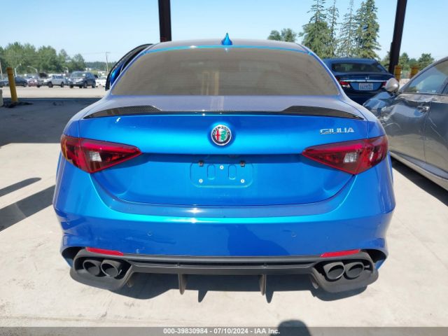 ZARFAEAV1J7585720 Alfa Romeo Giulia Quadrifoglio Rwd