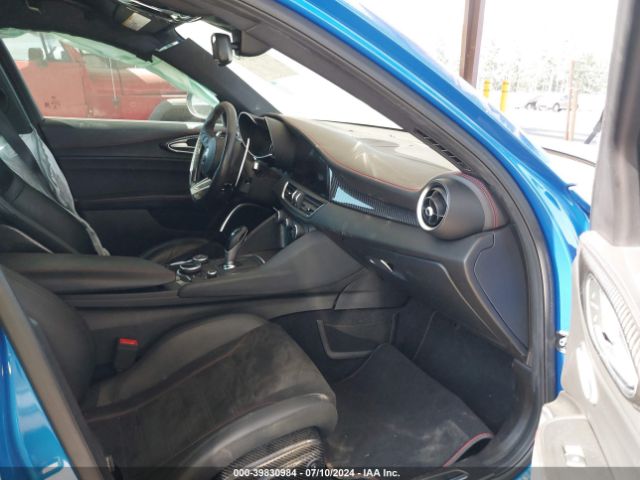 ZARFAEAV1J7585720 Alfa Romeo Giulia Quadrifoglio Rwd