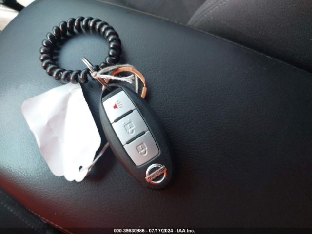 KNMAT2MV3GP736431 Nissan ROGUE SV
