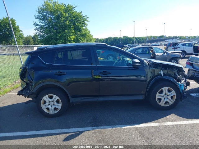 Toyota RAV4 LE 2015 2T3BFREV1FW371236 Image 13