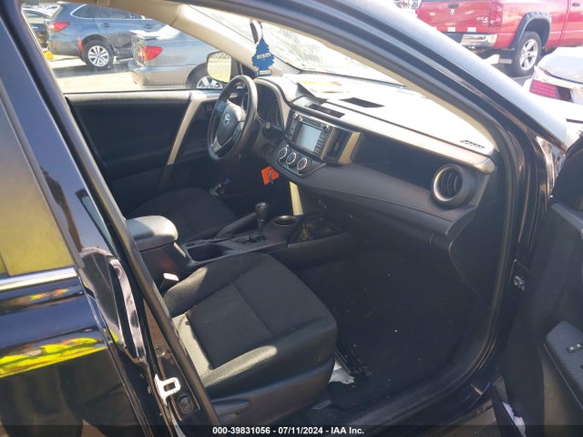 Toyota RAV4 LE 2015 2T3BFREV1FW371236 Image 5