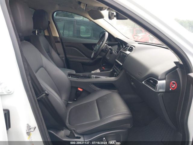SADCJ2FN5KA395075 Jaguar F-pace 20d Premium