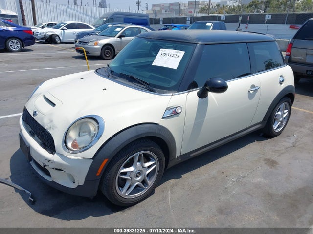 2007 MINI COOPER S WMWMF73567TL91113 Photo 1