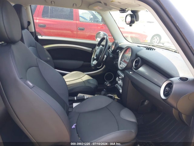 2007 MINI COOPER S WMWMF73567TL91113 Photo 4