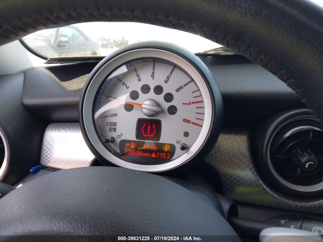 2007 MINI COOPER S WMWMF73567TL91113 Photo 6