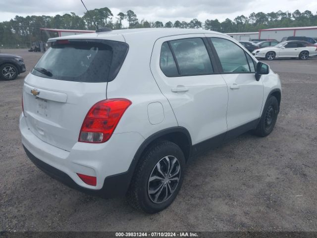 KL7CJKSBXHB237080 Chevrolet TRAX LS