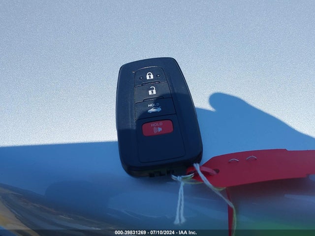 Toyota Corolla Hybrid Le 2021 JTDEAMDE9MJ019033 Image 11