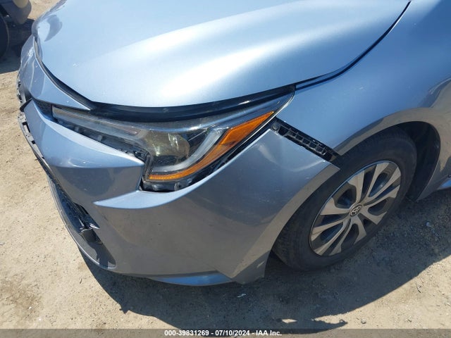 Toyota Corolla Hybrid Le 2021 JTDEAMDE9MJ019033 Image 17