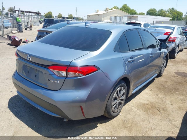 Toyota Corolla Hybrid Le 2021 JTDEAMDE9MJ019033 Image 4