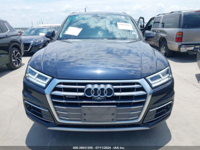 WA1CNAFY1J2091085 Audi Q5 2.0t Premium/2.0t Tech Premium