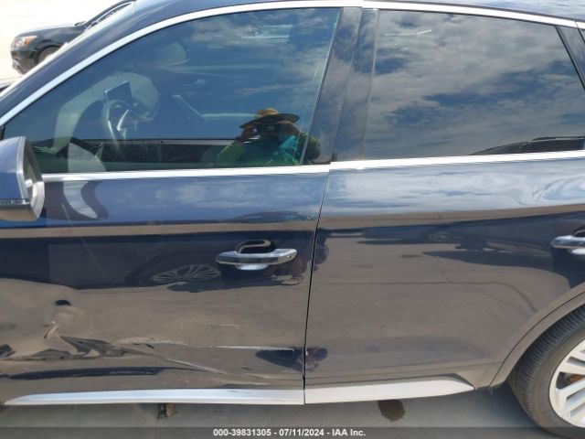 WA1CNAFY1J2091085 Audi Q5 2.0t Premium/2.0t Tech Premium