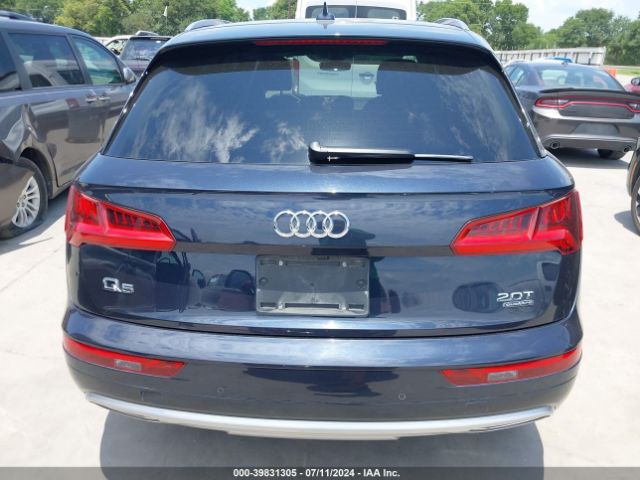WA1CNAFY1J2091085 Audi Q5 2.0t Premium/2.0t Tech Premium