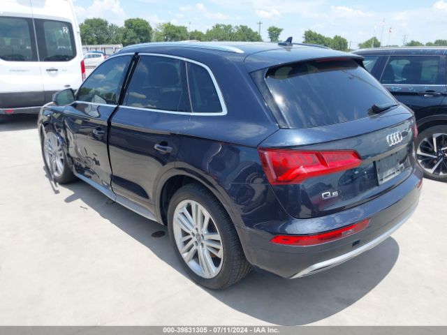 WA1CNAFY1J2091085 Audi Q5 2.0t Premium/2.0t Tech Premium