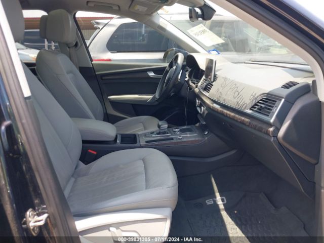 WA1CNAFY1J2091085 Audi Q5 2.0t Premium/2.0t Tech Premium