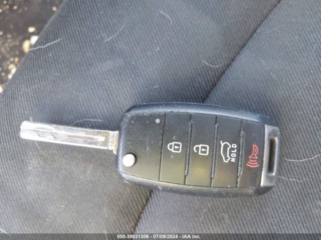 KNDJP3A55F7753986 KIA SOUL +