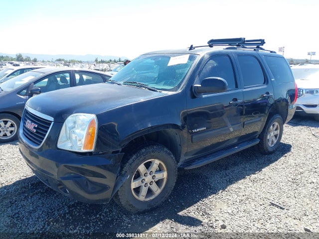 GMC YUKON SLT 2014 1GKS2CE08ER106121 Image 2